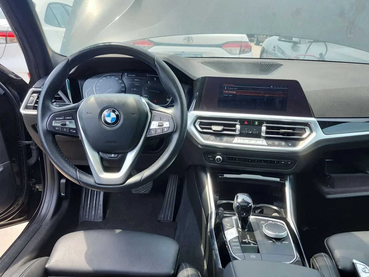 BMW 330 330I XDRIVE/CARFAX/ПОДГРЕВ/ПАМЕТ/ШИБЕДАХ, снимка 10 - Автомобили и джипове - 55230802