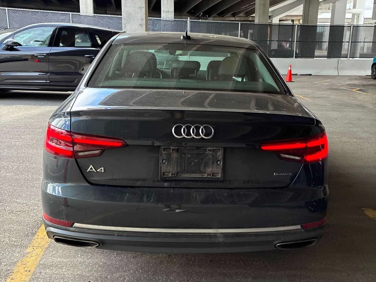 Audi A4 * Progressiv * CARFAX * АВТОКРЕДИТ БЕЗ ПЪРВОНАЧАЛН, снимка 4 - Автомобили и джипове - 55335307