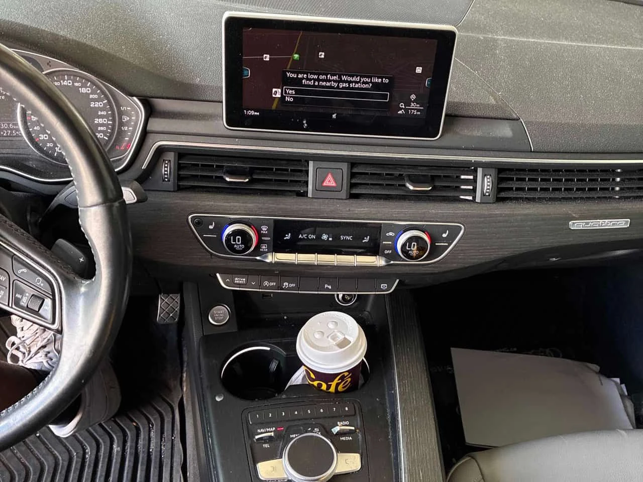 Audi A4 * Progressiv * CARFAX * АВТОКРЕДИТ БЕЗ ПЪРВОНАЧАЛН, снимка 9 - Автомобили и джипове - 55335307