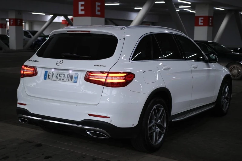 Mercedes-Benz GLC 220 AMG/Burmester/Panorama/360 Kameri, снимка 5 - Автомобили и джипове - 45314396