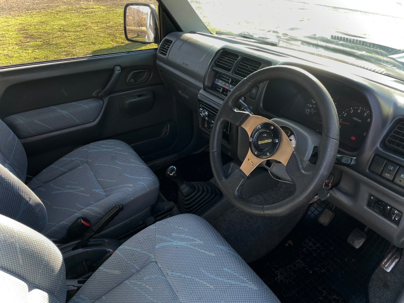 Suzuki Jimny 1.3 DOHCENGINE 4x4, снимка 3 - Автомобили и джипове - 45523777