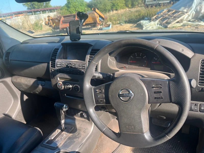 Nissan Navara 2.5 навигация климатроник , снимка 6 - Автомобили и джипове - 47361457