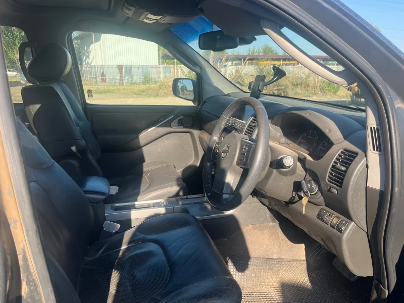 Nissan Navara 2.5 навигация климатроник , снимка 5 - Автомобили и джипове - 47361457