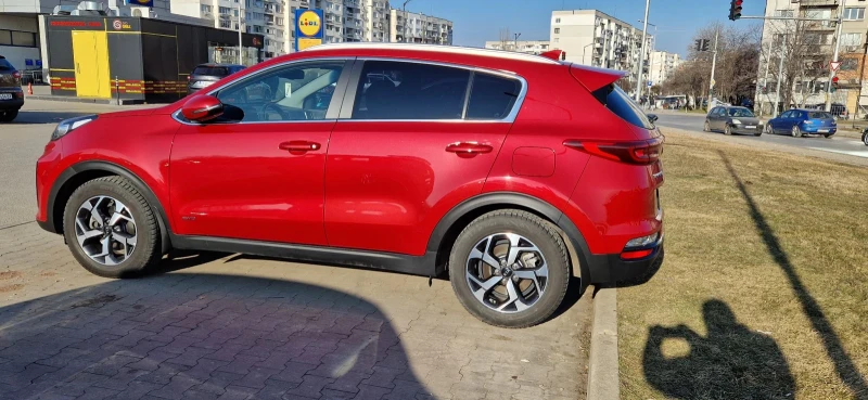 Kia Sportage, снимка 6 - Автомобили и джипове - 49307815