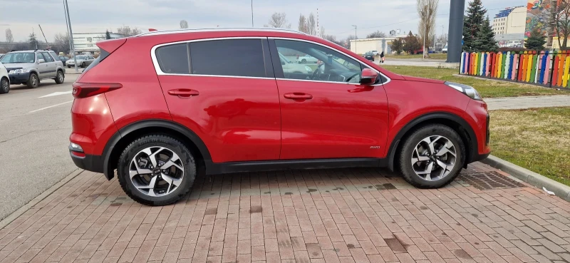 Kia Sportage, снимка 2 - Автомобили и джипове - 48458308