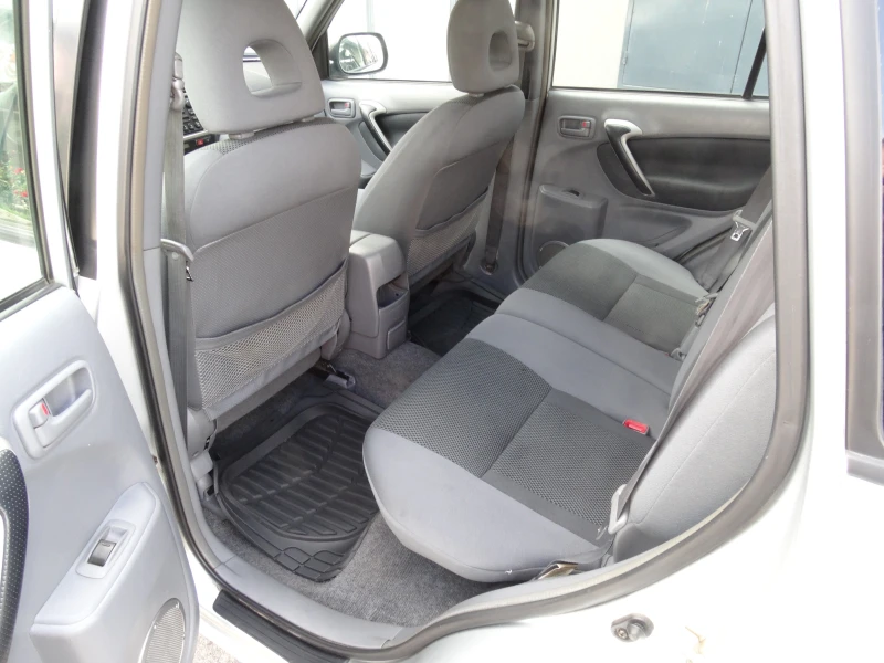 Toyota Rav4 2.0 газ-бензин, снимка 11 - Автомобили и джипове - 50727902