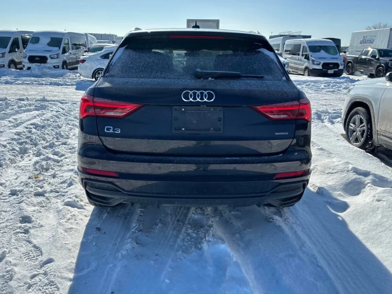 Audi Q3 * Progressiv * S line * Distronic * Matrix * Pano , снимка 4 - Автомобили и джипове - 53376485