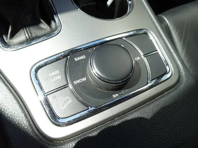 Jeep Grand cherokee Limited, снимка 15 - Автомобили и джипове - 54398445