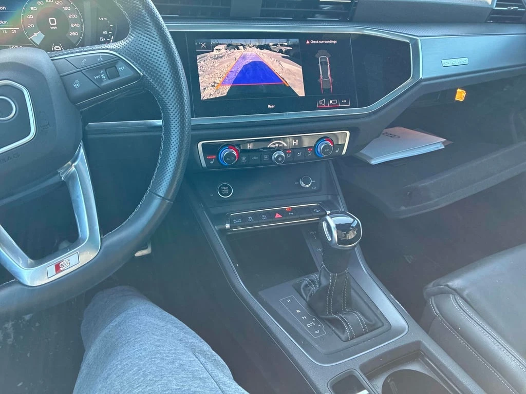 Audi Q3 * Progressiv * S line * Distronic * Matrix * Pano  - изображение 9