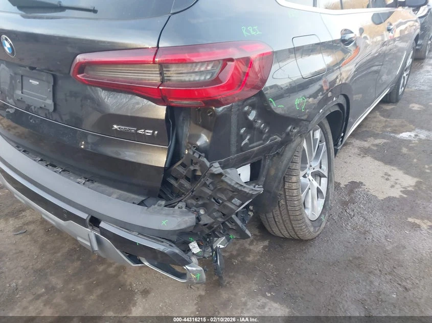 BMW X5 3.0l xDrive40I - изображение 6