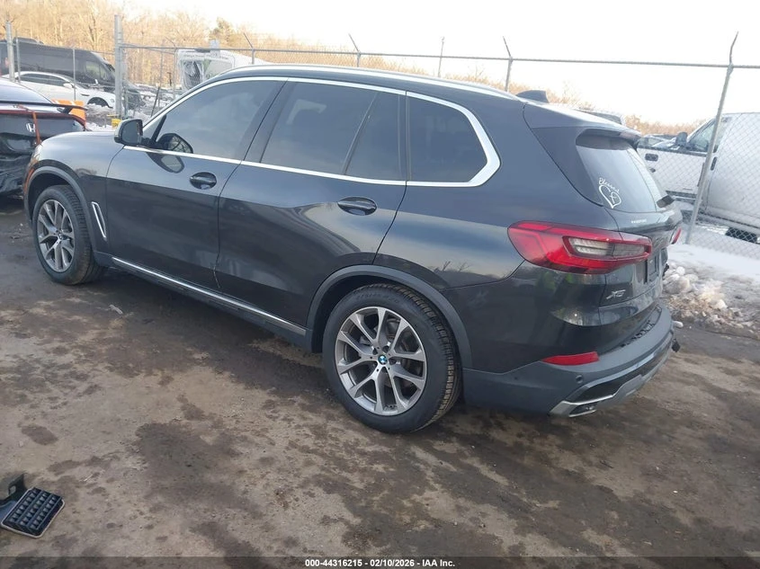 BMW X5 3.0l xDrive40I - изображение 3