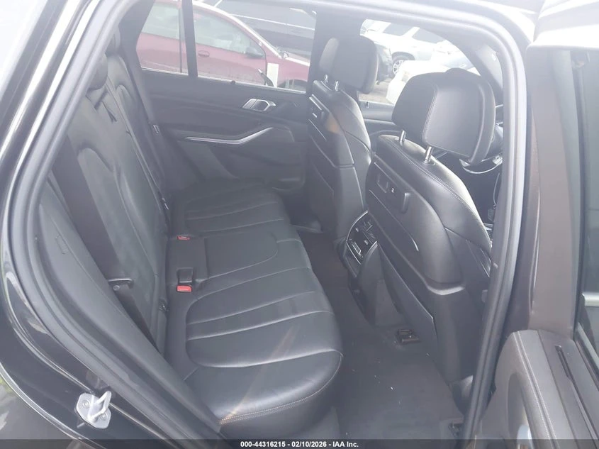 BMW X5 3.0l xDrive40I - изображение 8