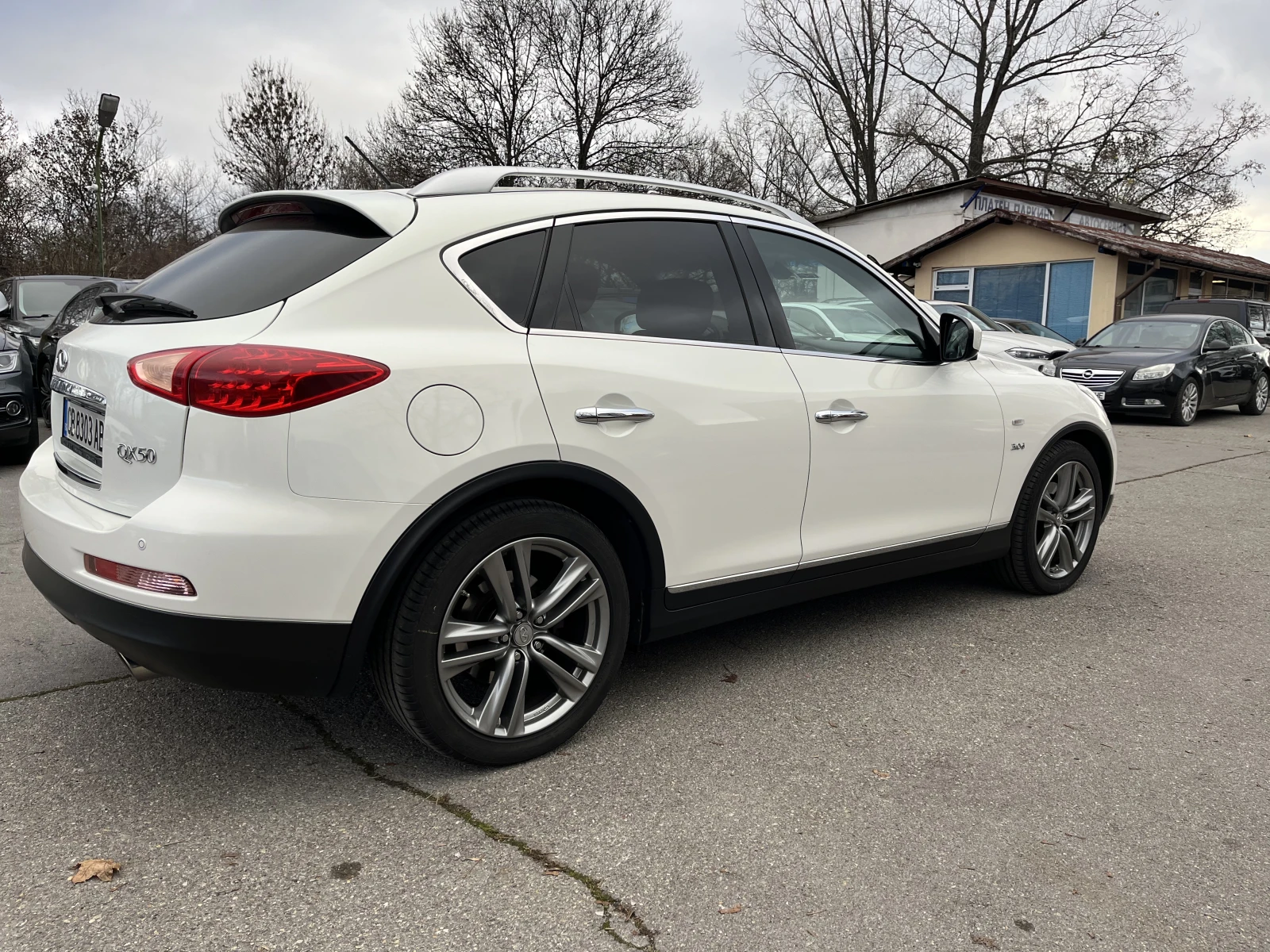 Infiniti QX50, снимка 6 - Автомобили и джипове - 53884903