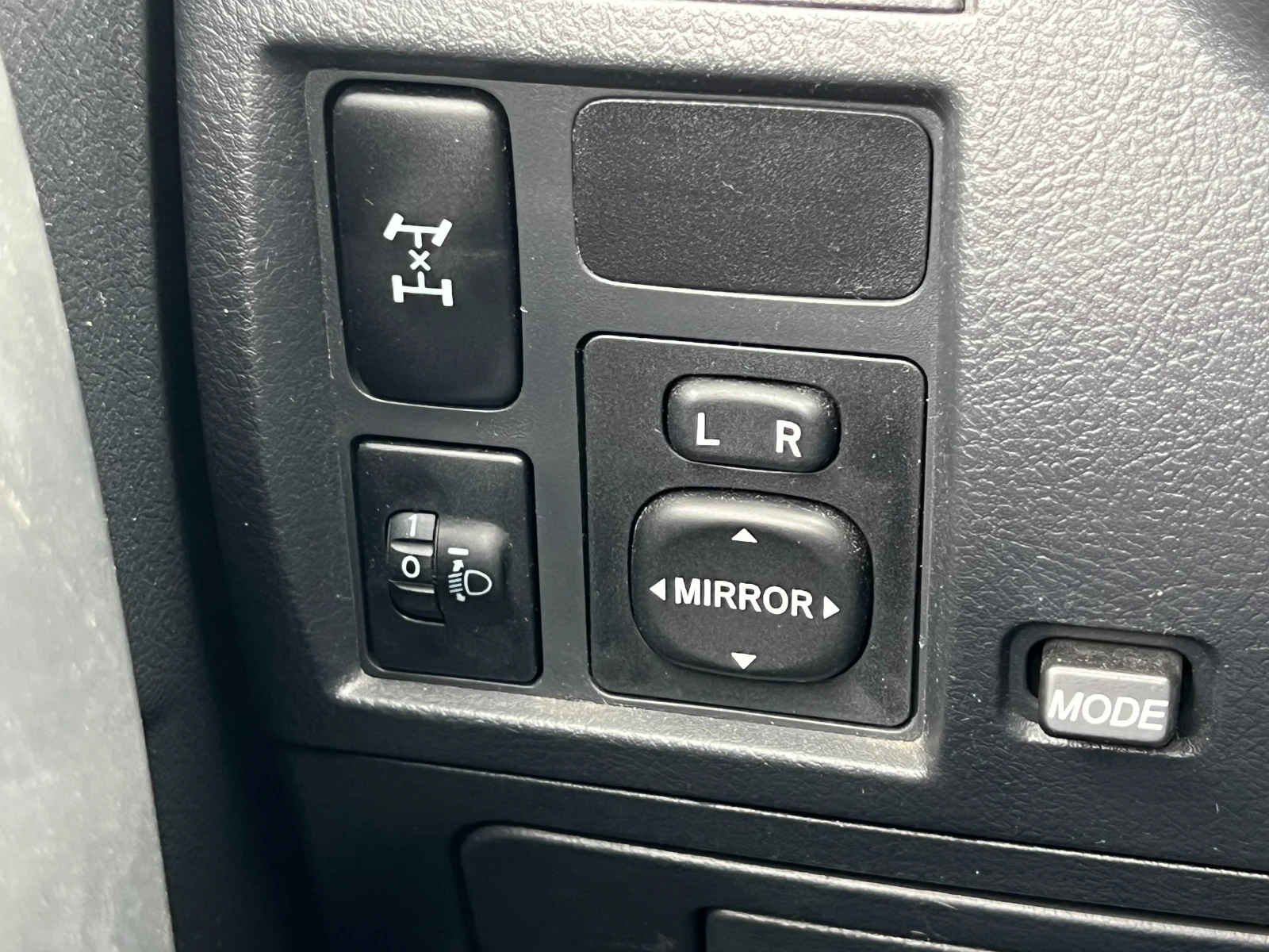 Daihatsu Terios 1.5 i 16V 4WD Automatic, снимка 12 - Автомобили и джипове - 53894071