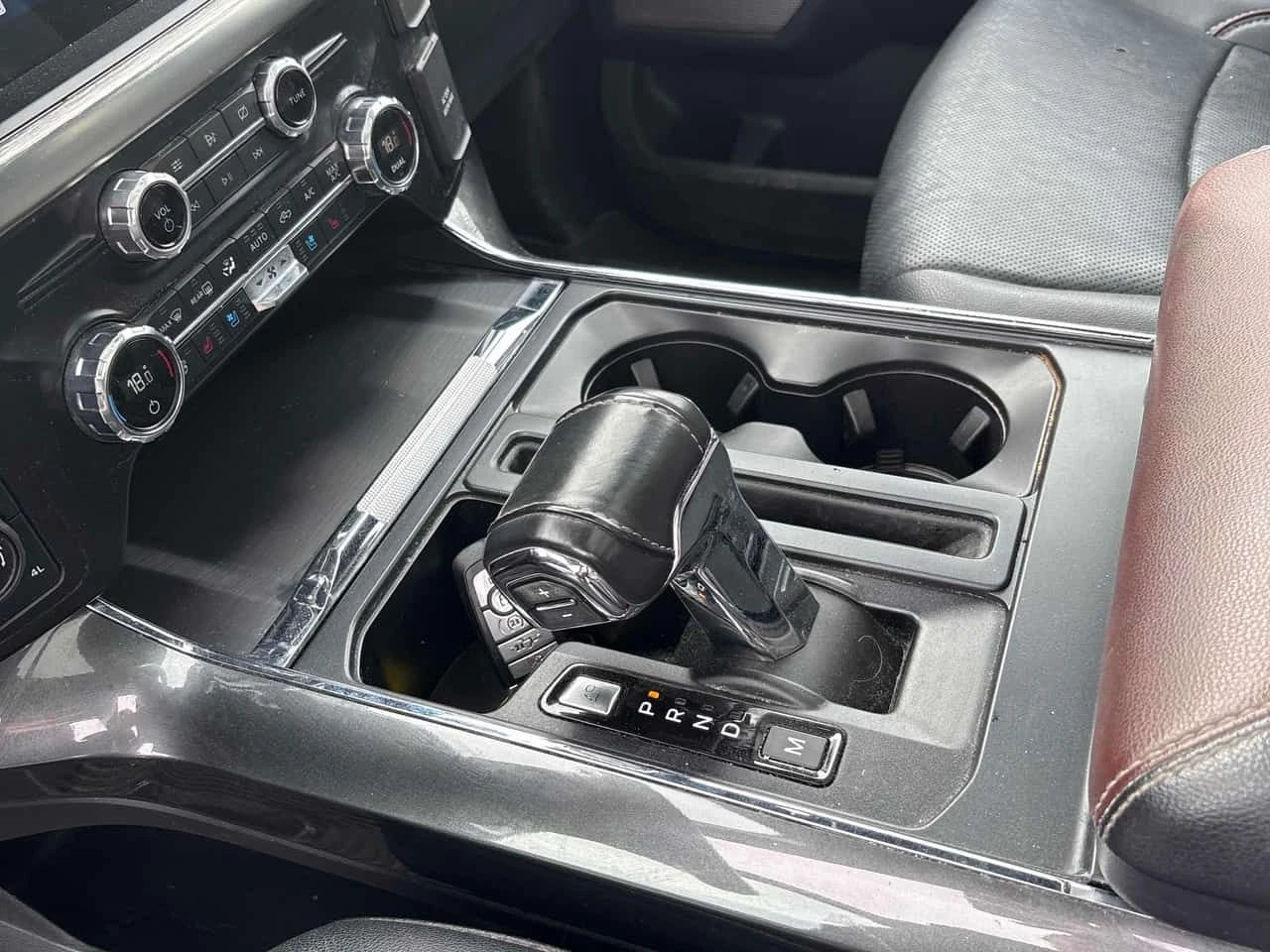 Ford F150 * LARIAT 4WD SuperCrew 5.5' Box * DIGITAL*  | Mobile.bg � ����������� 13