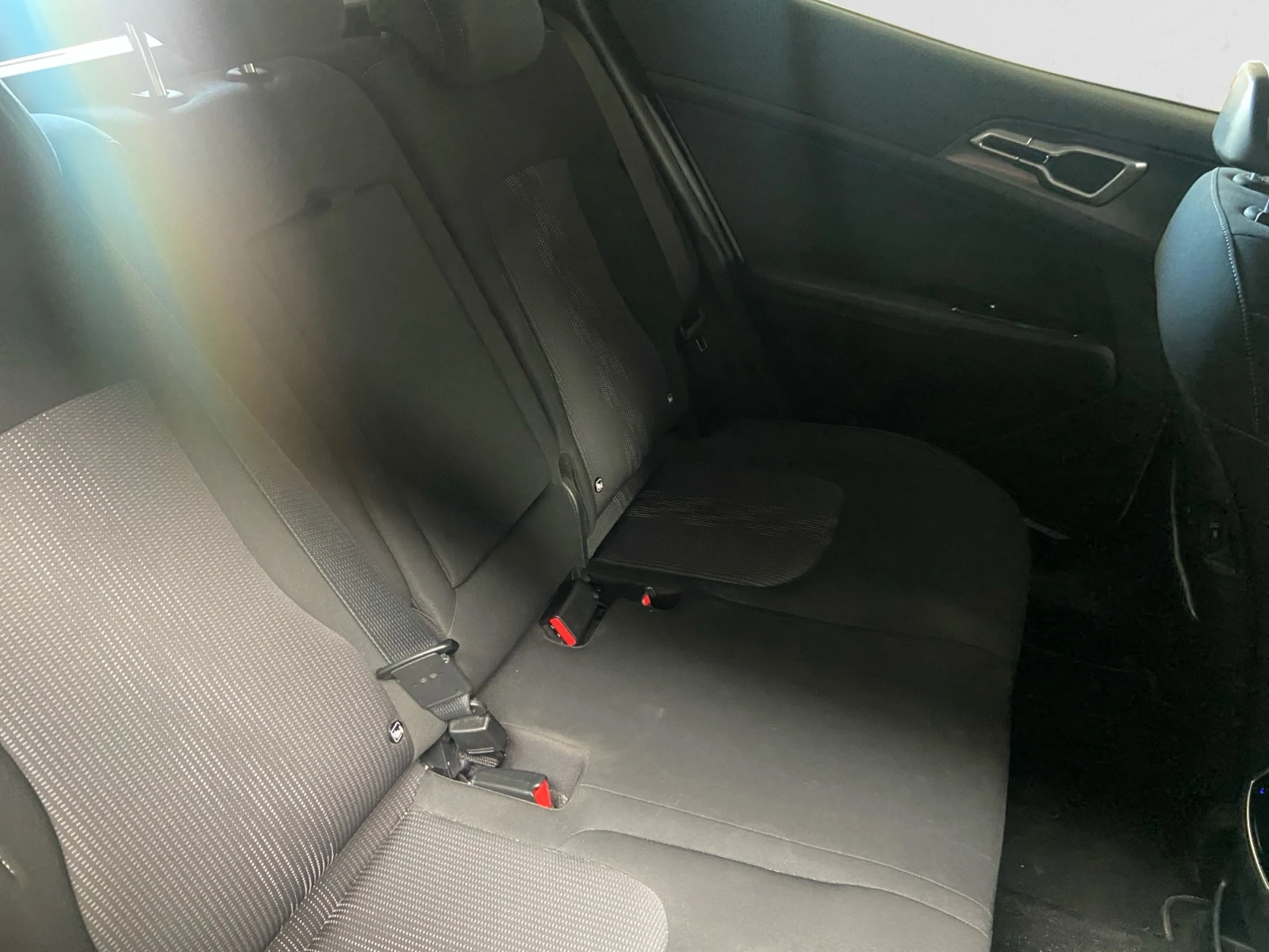 Kia Sportage 1.6 T-GDI DynamicLine - Hybrid, снимка 10 - Автомобили и джипове - 54300202