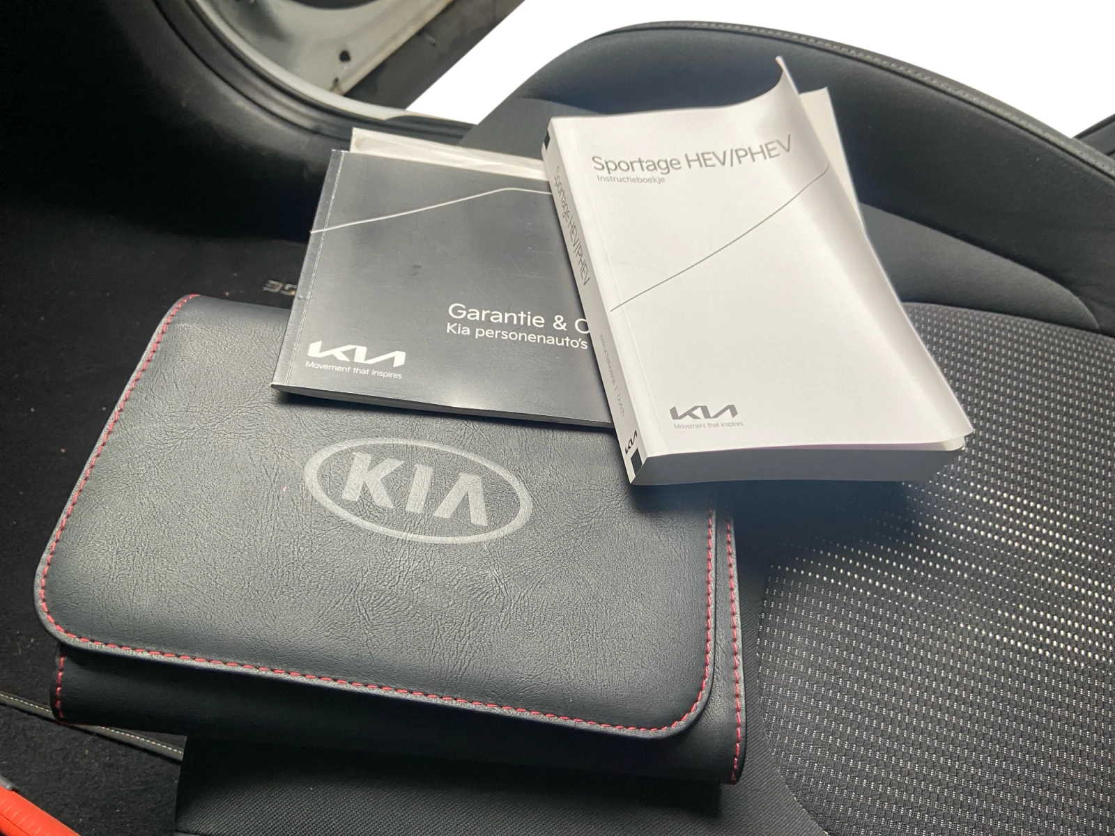 Kia Sportage 1.6 T-GDI DynamicLine - Hybrid, снимка 17 - Автомобили и джипове - 54300202