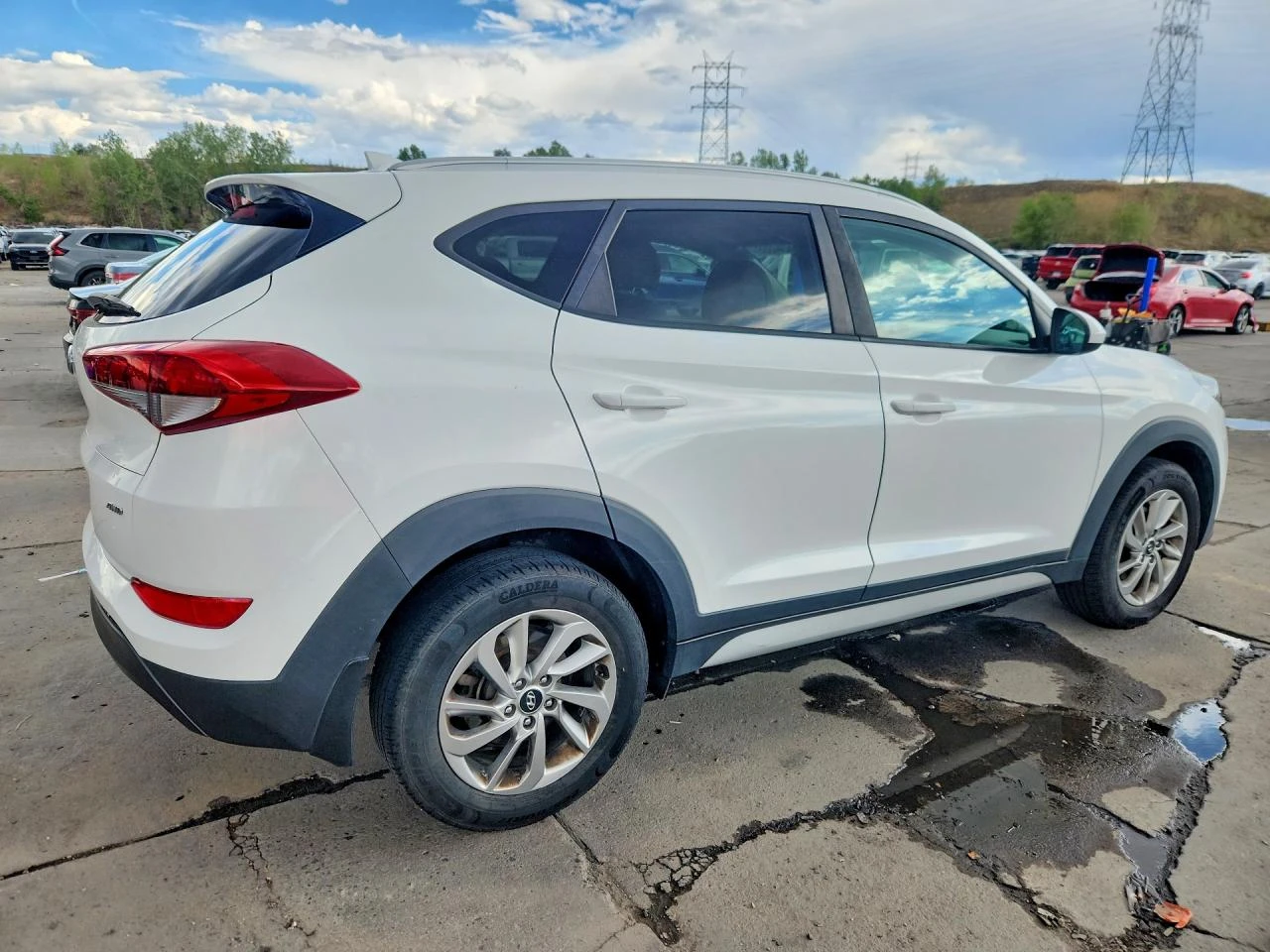 Hyundai Tucson 2.0l Sel, снимка 3 - Автомобили и джипове - 55906261
