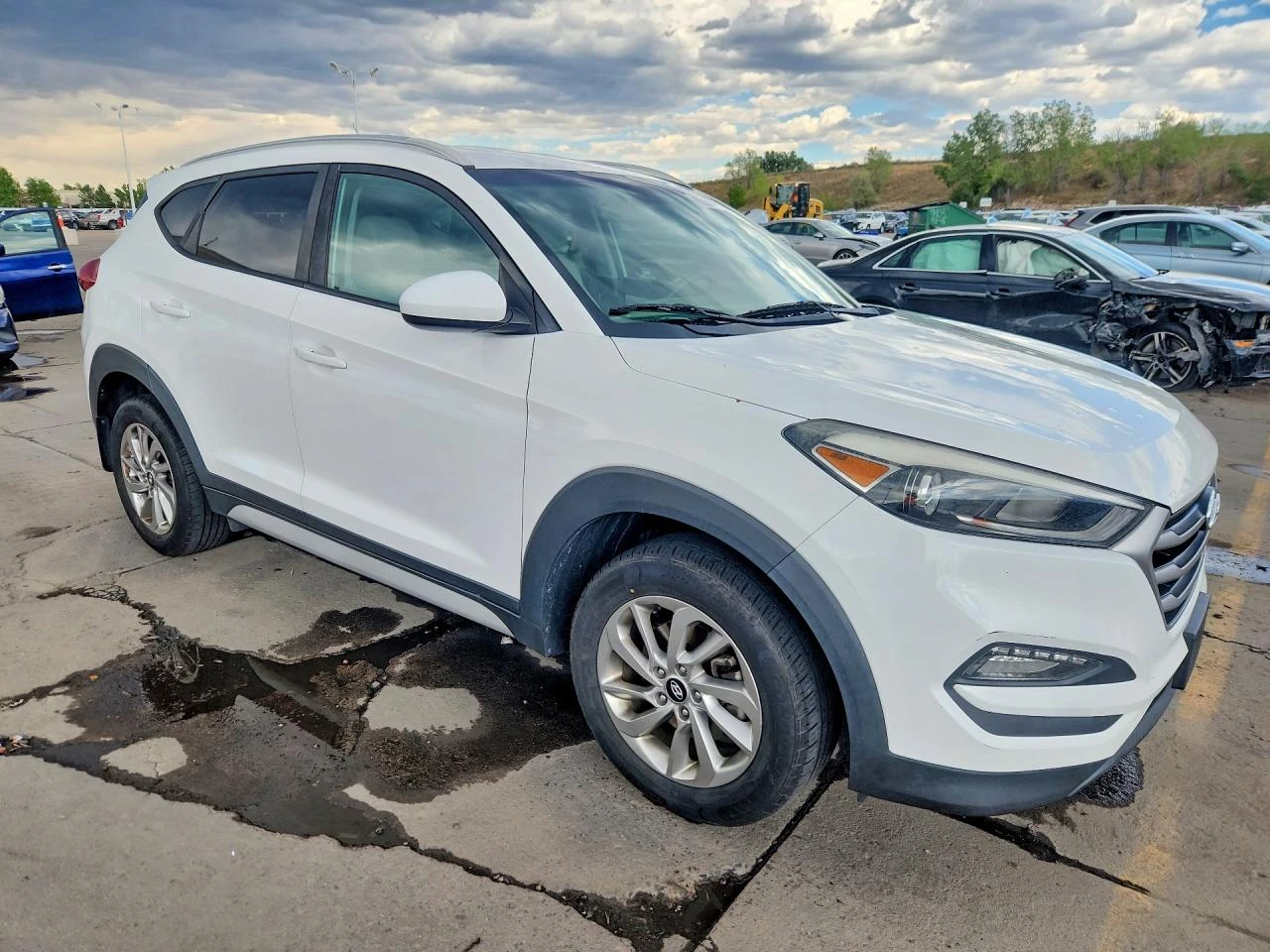 Hyundai Tucson 2.0l Sel, снимка 4 - Автомобили и джипове - 55906261
