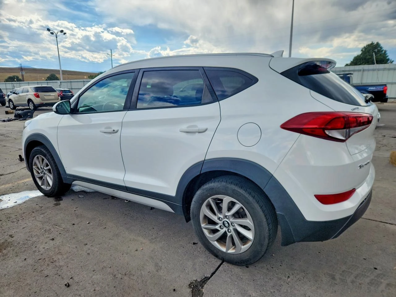 Hyundai Tucson 2.0l Sel, снимка 2 - Автомобили и джипове - 55906261