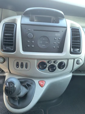 Opel Vivaro 2.5 CDTI, снимка 11