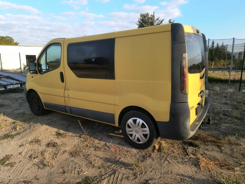 Opel Vivaro 2.5 CDTI, снимка 2 - Бусове и автобуси - 47613688