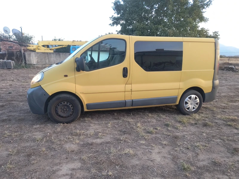 Opel Vivaro 2.5 CDTI, снимка 5 - Бусове и автобуси - 47613688