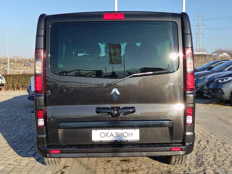 Renault Trafic Space Class 6+ 1 места Blue dCi 150 к.с. BVA6, снимка 6 - Бусове и автобуси - 49398358