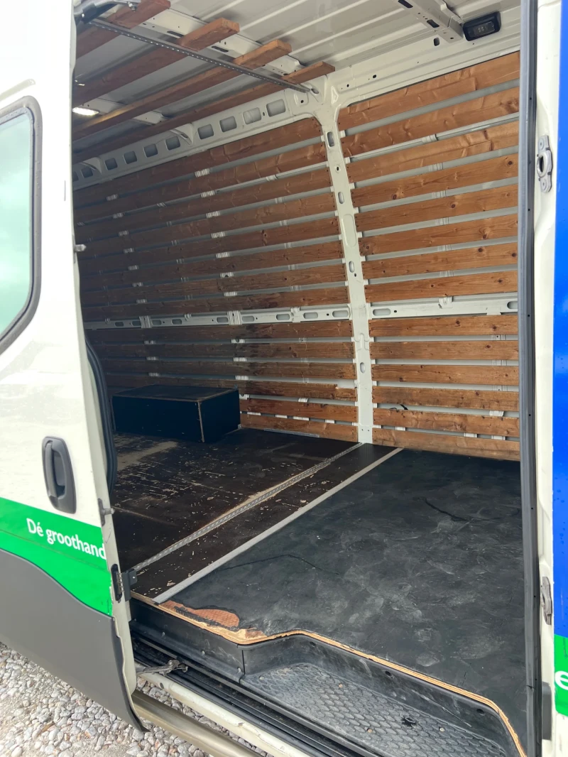 Iveco 35c15 EURO6 - ДЪЛЖИНА-5.10 м, снимка 12 - Бусове и автобуси - 52101652