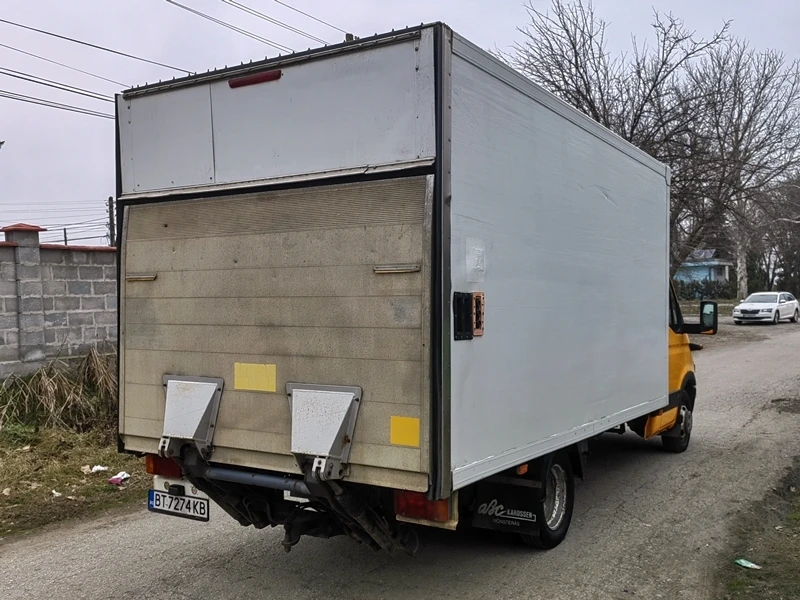 Iveco Daily 35c13 Климатик* Падащ борд* Въздушни възглавници, снимка 5 - Бусове и автобуси - 49532088