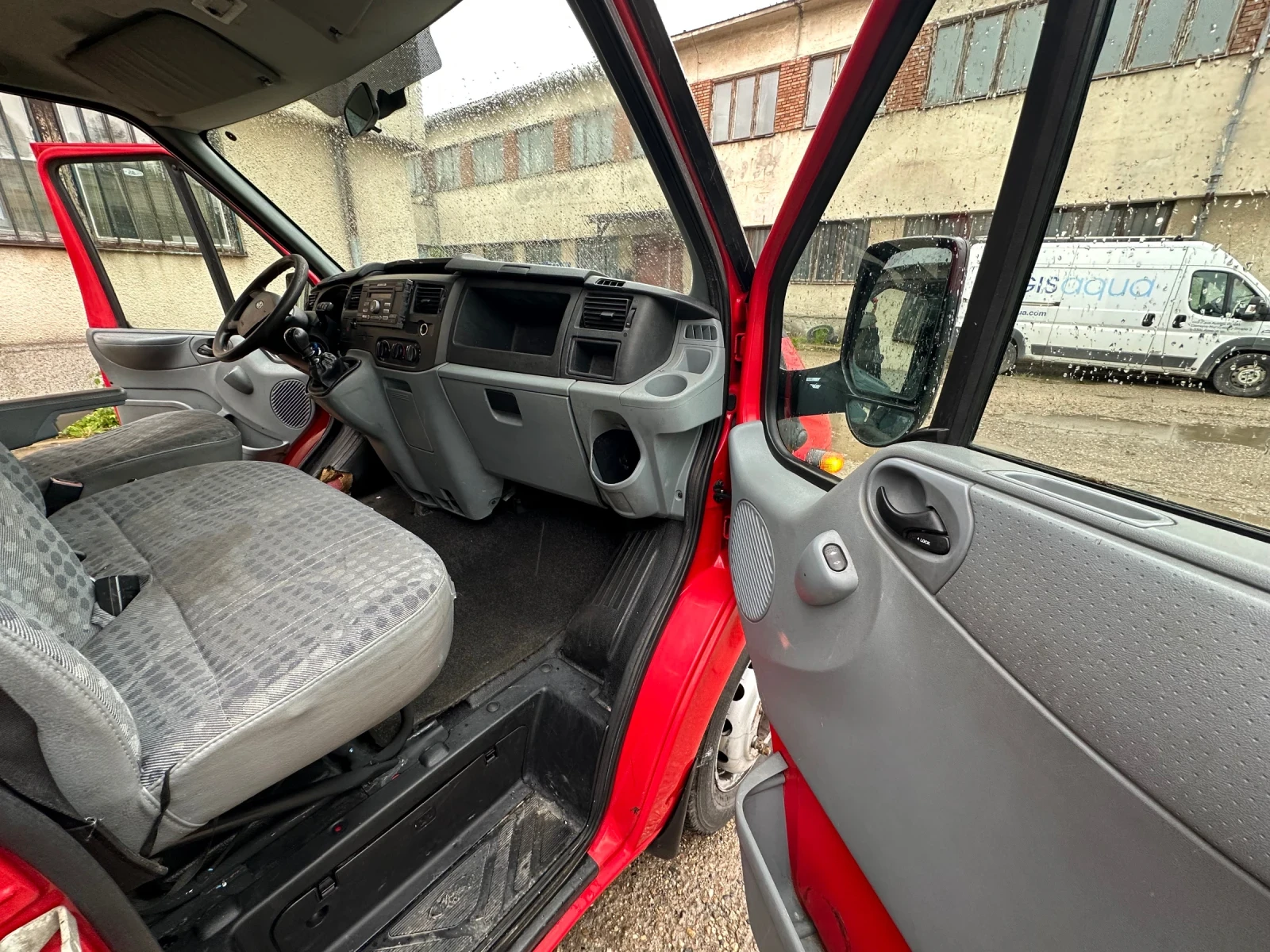 Ford Transit Бордови с Кран (Клима), снимка 9 - Бусове и автобуси - 54582740