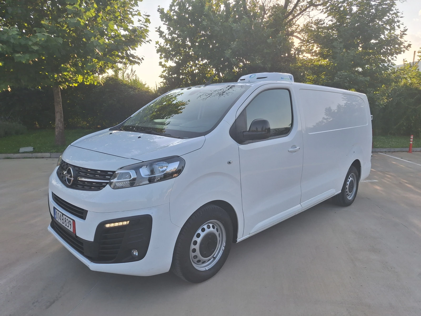 Opel Vivaro 2.0HDI ХЛАДИЛЕН 