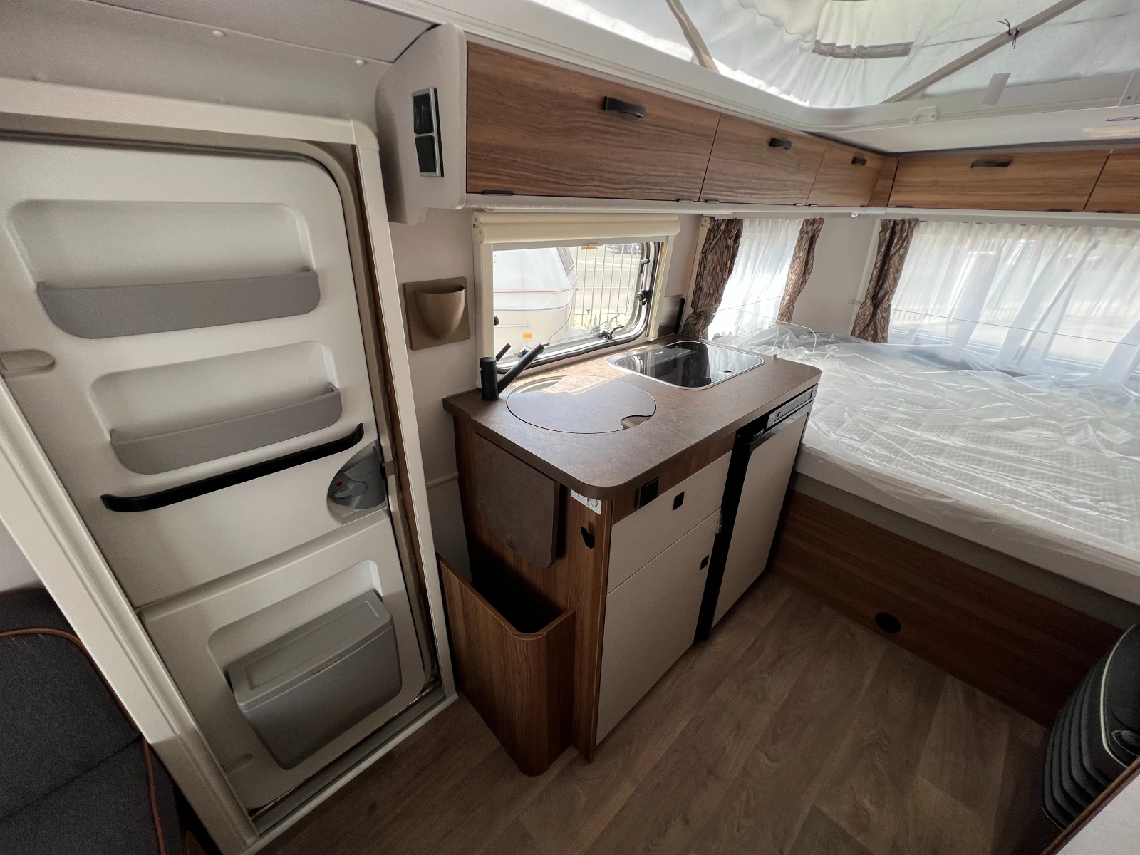  HYMER / ERIBA Touring | Mobile.bg   12