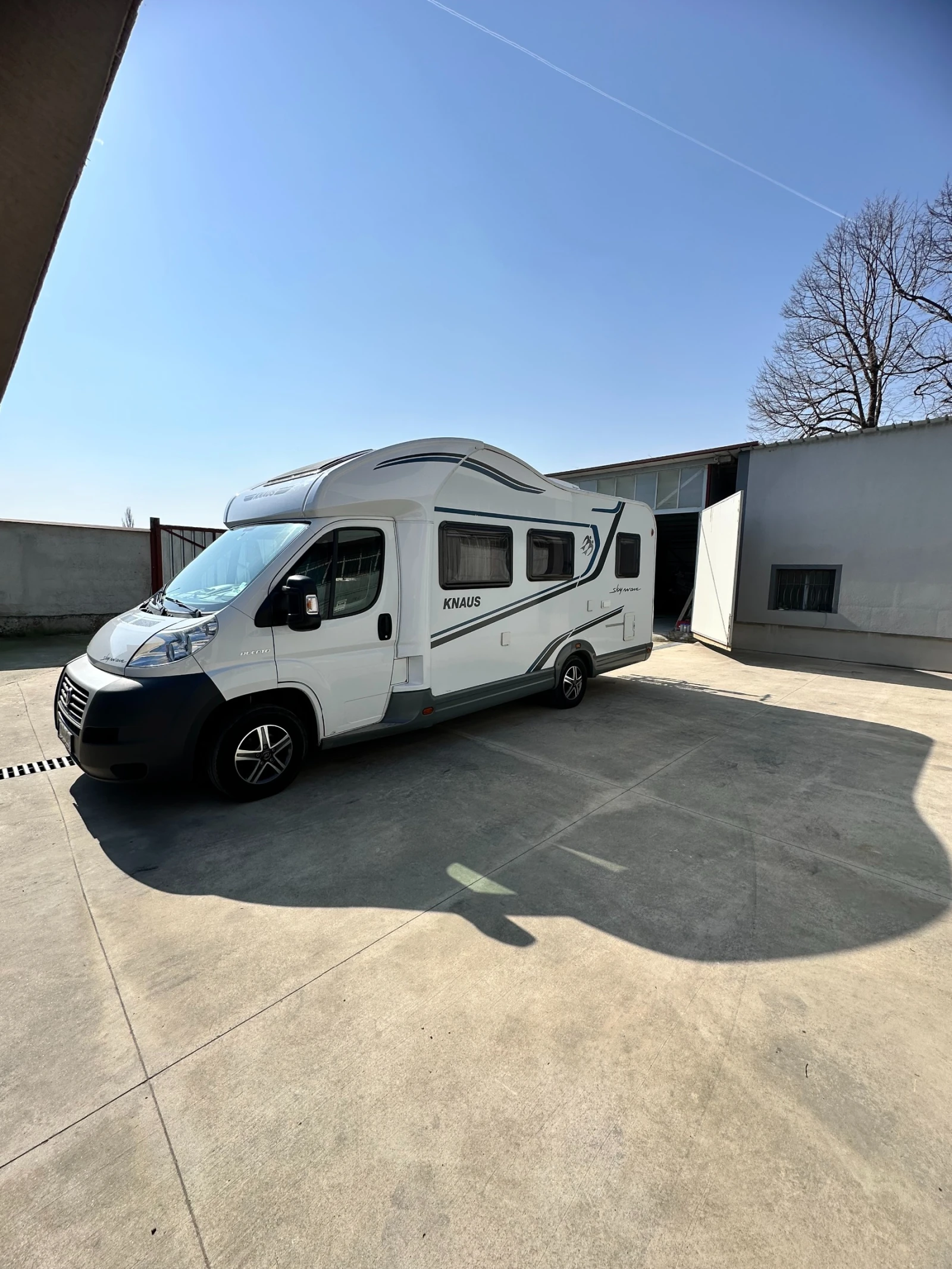 Кемпер Knaus SKY WAVE 650 MF, снимка 3 - Каравани и кемпери - 53713208