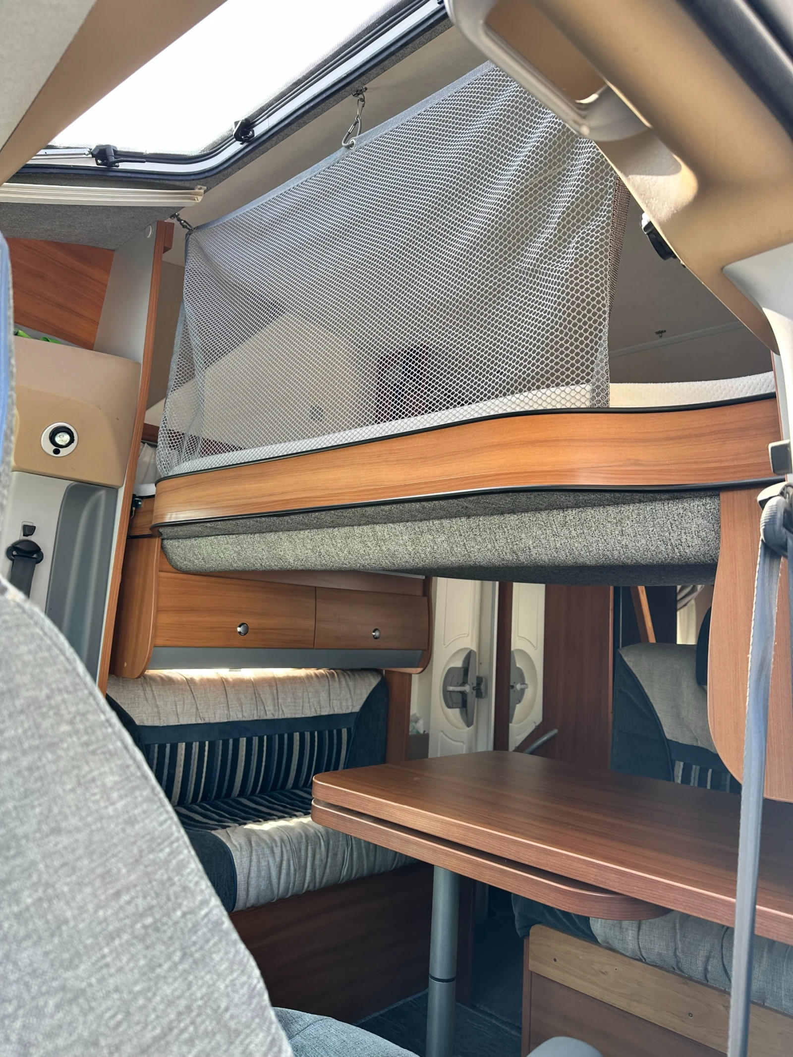 Кемпер Knaus SKY WAVE 650 MF, снимка 12 - Каравани и кемпери - 53713208