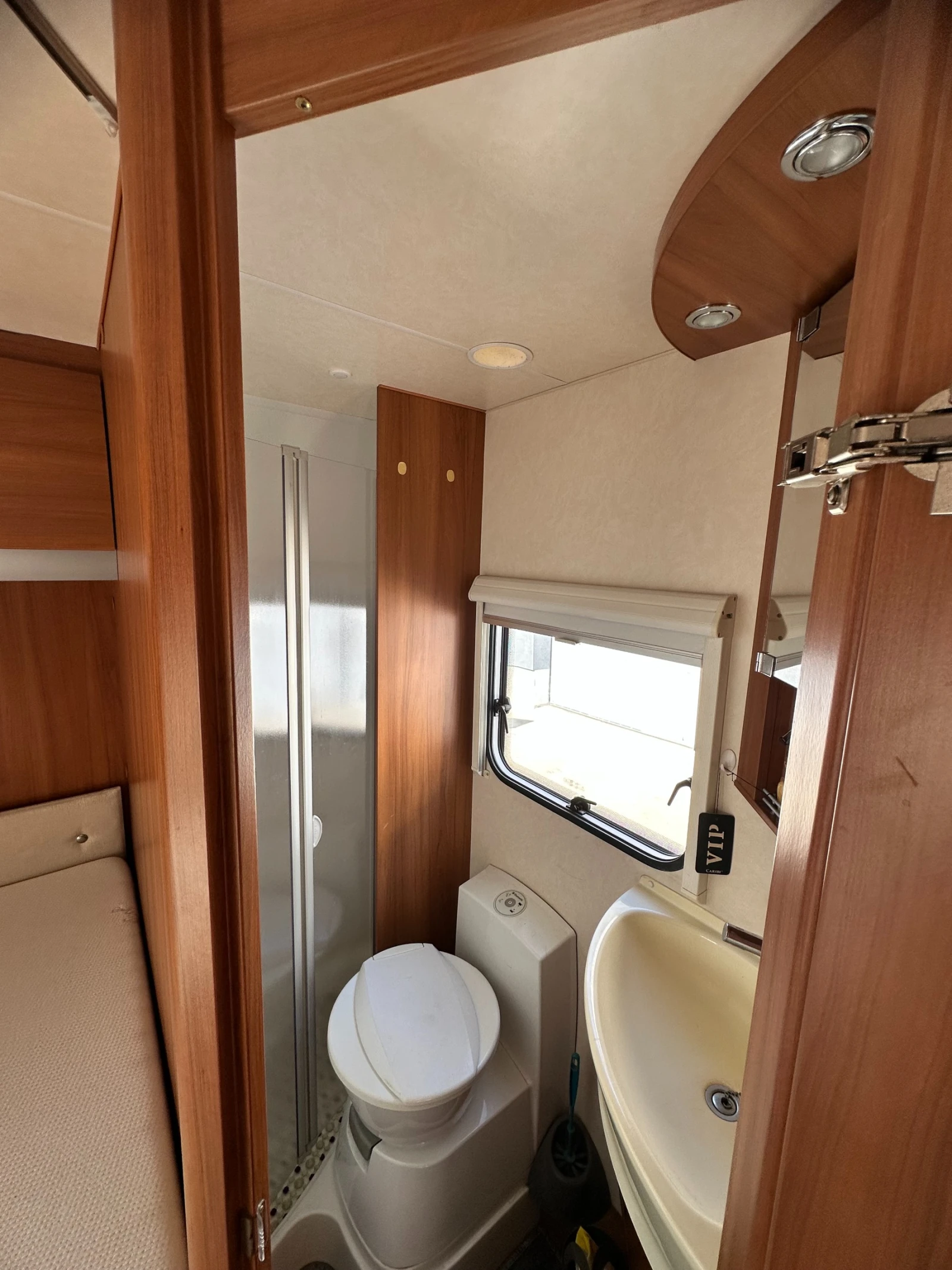 Кемпер Knaus SKY WAVE 650 MF, снимка 16 - Каравани и кемпери - 53713208