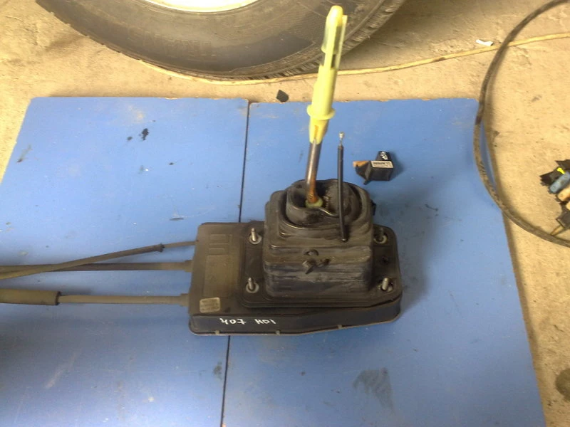 скоростен лост за Пежо 407 2.0хди (с)