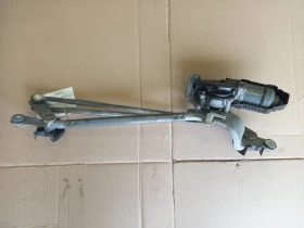 Моторче предни чистачки Тойота Рав4 2.2д (9)