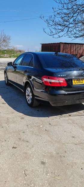 Mercedes-Benz E 220, снимка 1