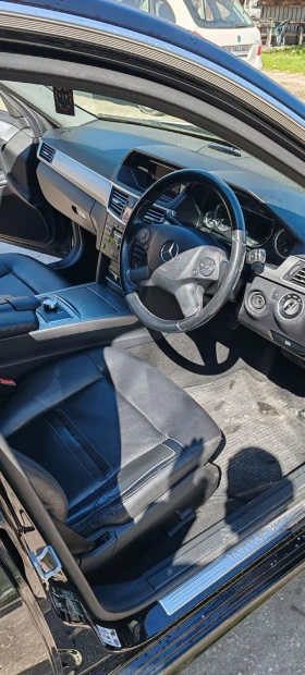 Mercedes-Benz E 220, снимка 2