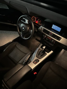 BMW 318 Keyless, panorama, navi, снимка 10