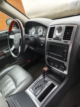 Chrysler 300c 3.5V6 Touring AWD, снимка 8