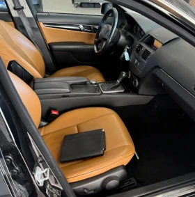 Mercedes-Benz C 180 FULL SERVICE Автомат Климатроник Подгрев , снимка 11
