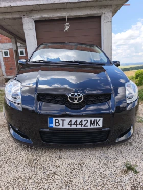 Toyota Auris, снимка 1