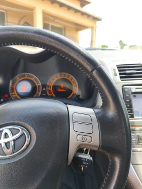Toyota Auris, снимка 8