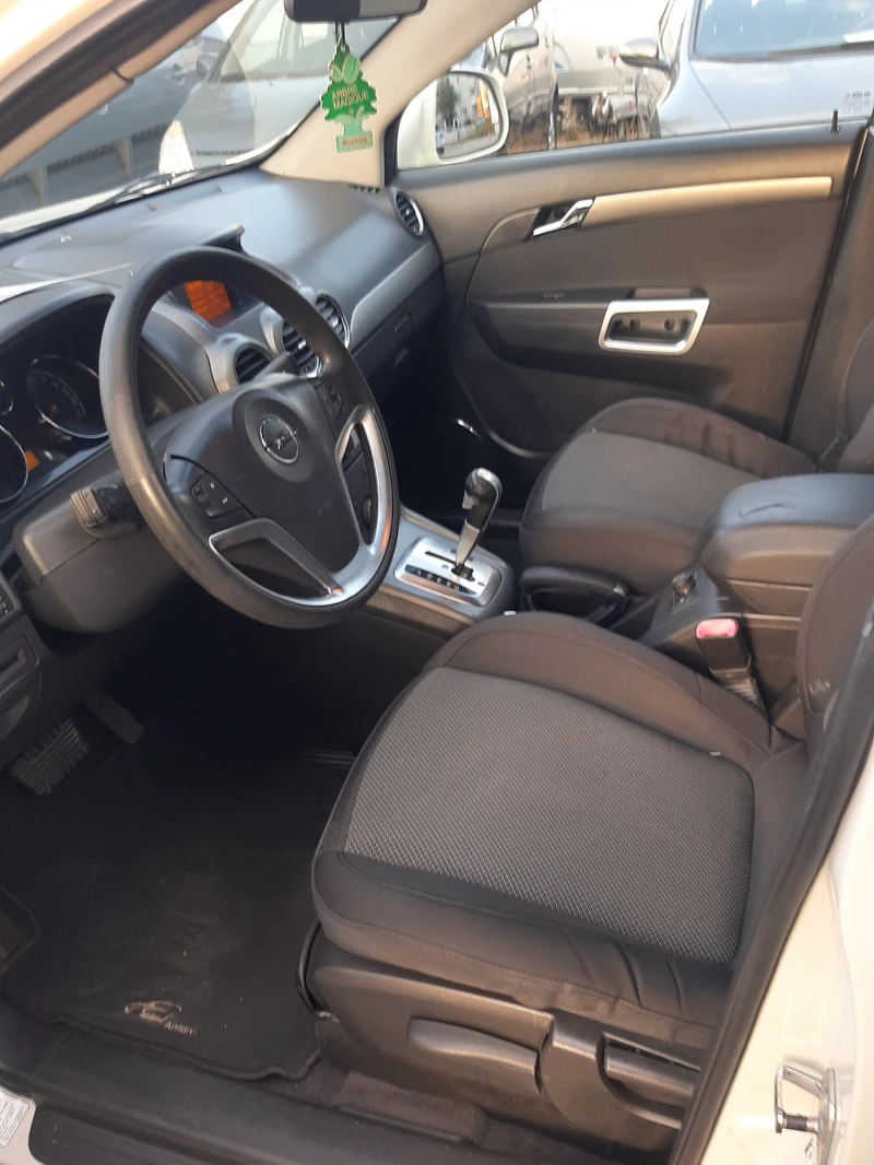 Opel Antara 2.0 CDI автомат, снимка 13 - Автомобили и джипове - 36151858