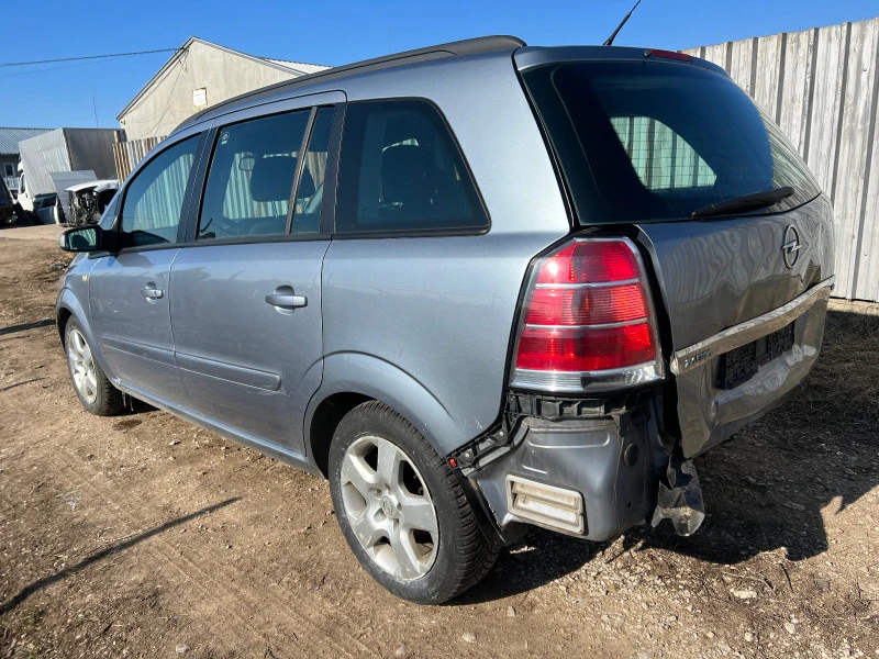 Opel Zafira 1.8i, снимка 4 - Автомобили и джипове - 39635574