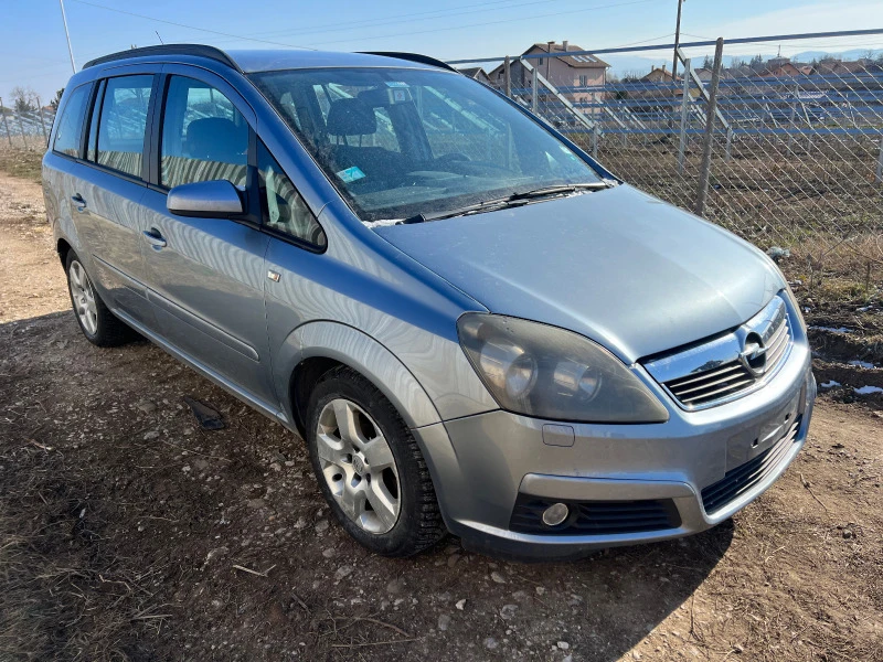 Opel Zafira 1.8i, снимка 2 - Автомобили и джипове - 39635574