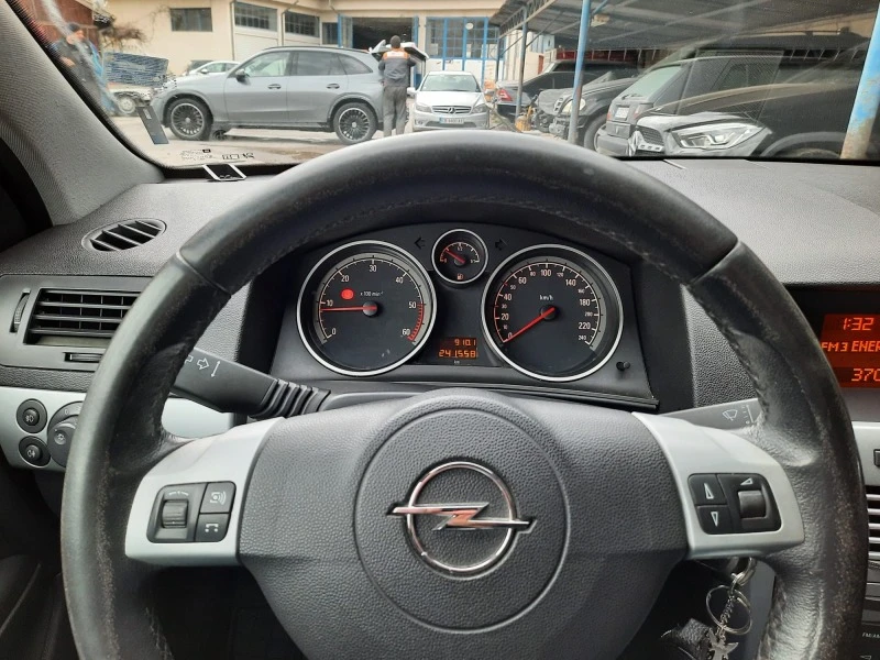 Opel Astra 1.7 GTC diesel, снимка 10 - Автомобили и джипове - 46778516