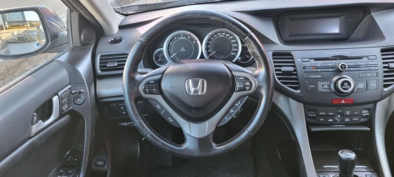 Honda Accord 2.2 DTEC DISTRONIC , снимка 9 - Автомобили и джипове - 47582798